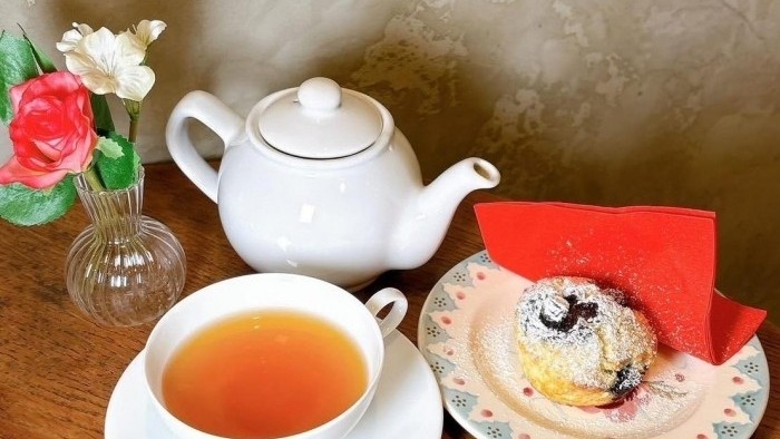 ギャラリーカフェ「カルコラーレ」さんとコラボ開催中!